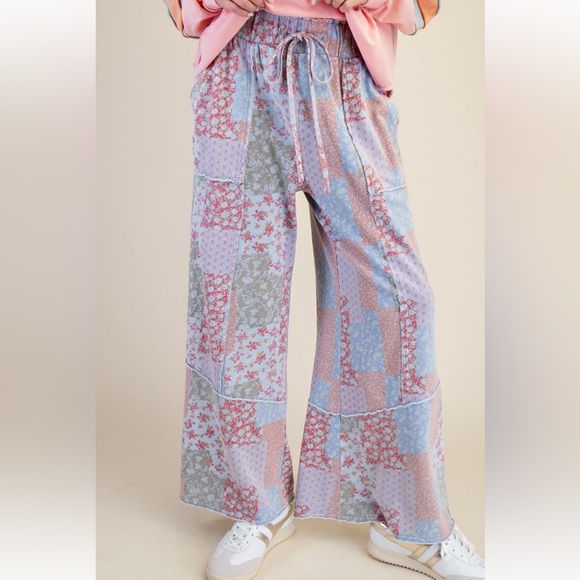 easel Pants - Easel Patchwork Print Wide-Leg Pants - Blue Multi